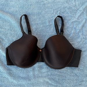 Chantelle C Essential Full Coverage Smooth Bra in Black, 40D